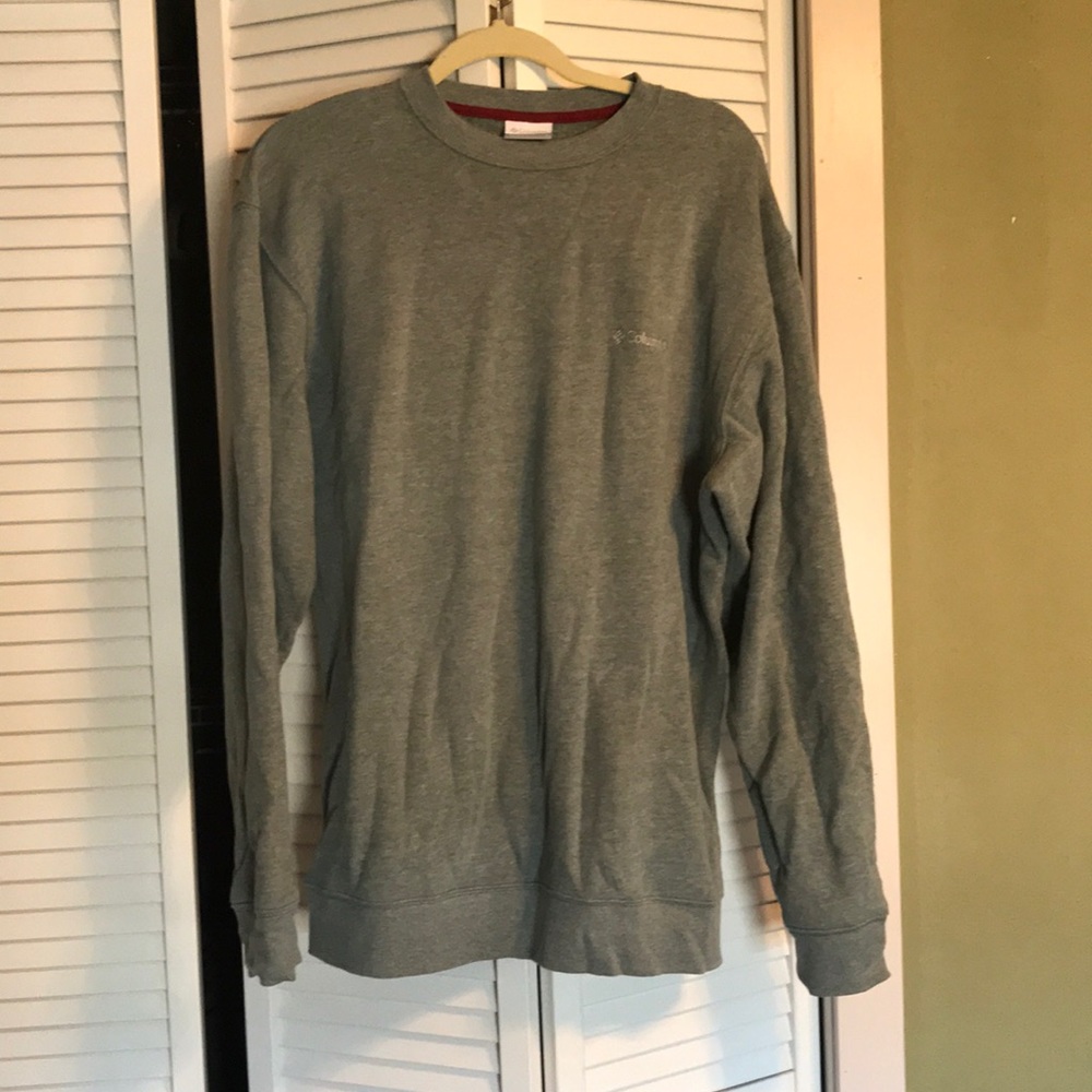 Green Columbia sweatshirt